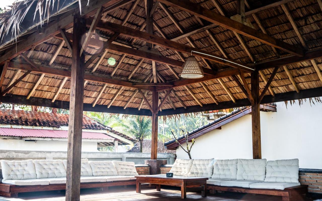 The Ujung Bocur Bungalows Krui Exterior foto